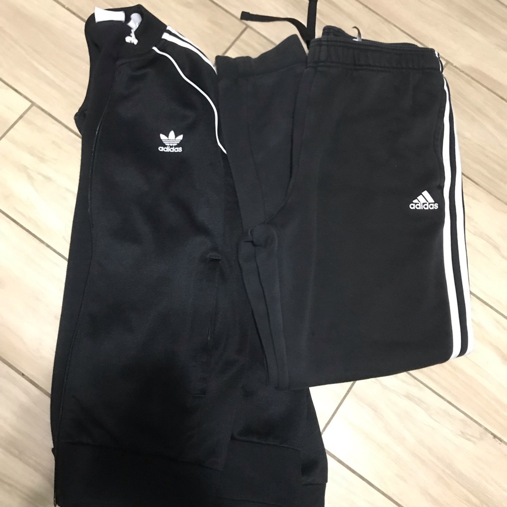 Adidas sweatsuit size L - Picture 1 of 2